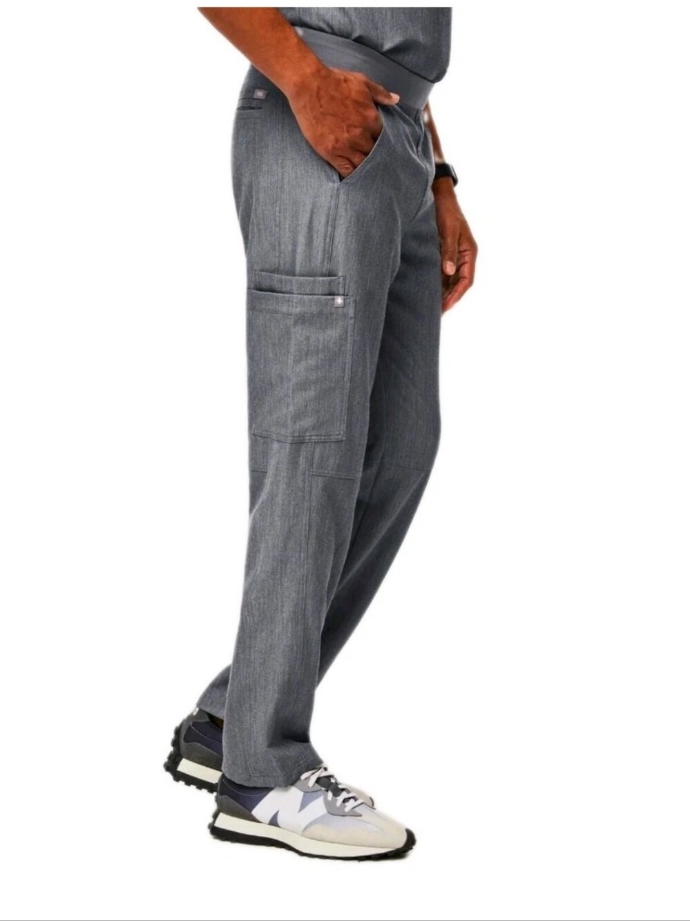 FIGS Men's Axim Graphite Gray Cargo Scrub Pants Size Medium
